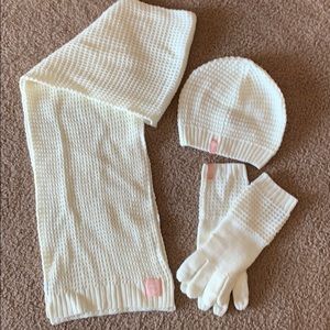 Bass winter set- scarf, hat & gloves